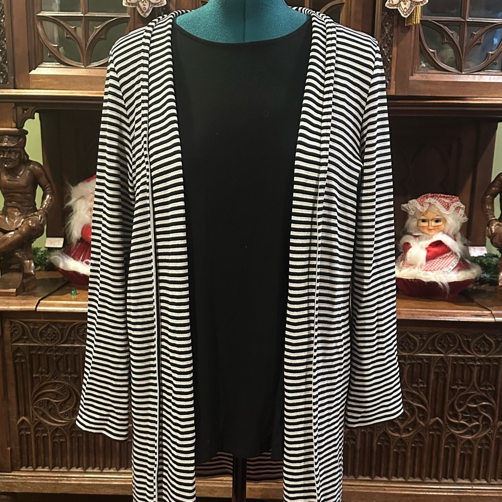 J Jill 2 piece black and white open front lightweight jacket and tunic size L